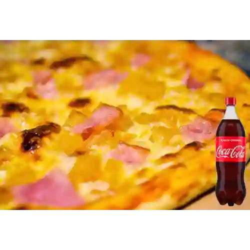 Combo Pizza Mediana + Coca-Cola Sabor Original 1.5 l
