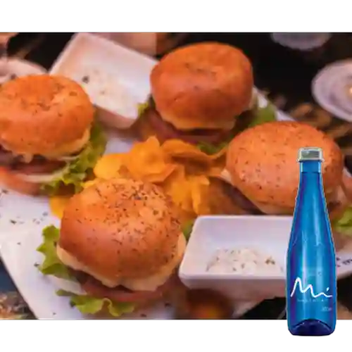 Combo 2 Mini Hamburguesas + Manantial Sin Gas 300m