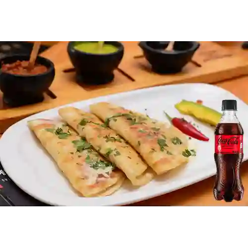 Combo Quesadillas Vegetarianas +Cocacola S/az 400ml