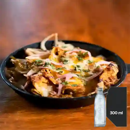 Combo Nachos Chili + Bretaña 300 ml
