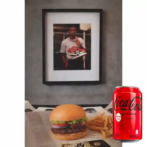 Classic Burger+Papas a la Francesa+CocaCola S/az 330ml