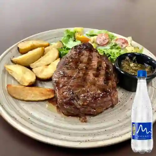 Combo New York Steak + Manantial Sin Gas 600 ml
