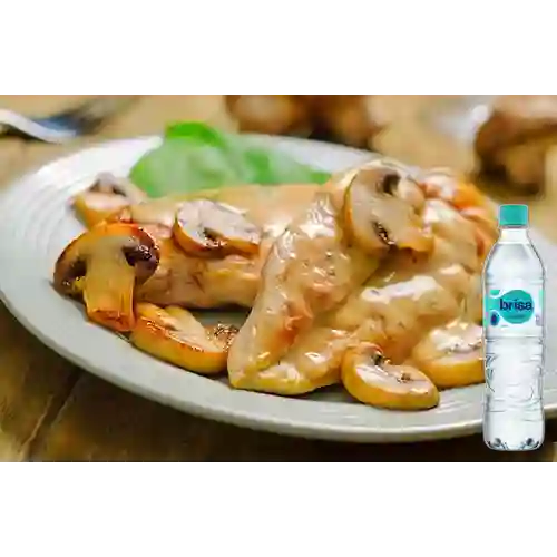 Pechuga c/ Salsa de Champiñones +Brisa S/gas 600ML