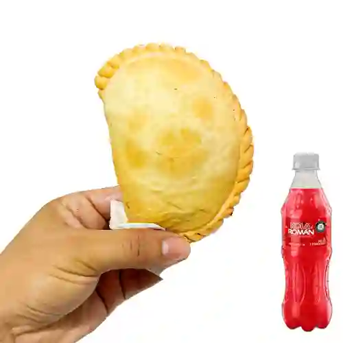 Empanada de Harina Grande (pollo) + Kola Roman 400Ml