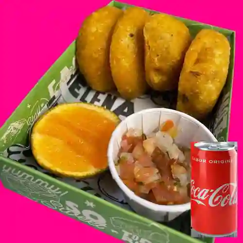 Combo Empanadas de Carne X4 + Coca Cola 235ml