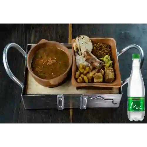 Combo Plato de Frijoles + Manantial Con Gas 600ML