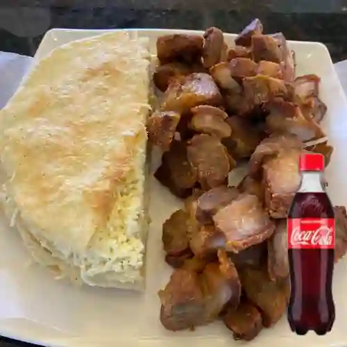 Combo Arepa Chicharronada + Coca Cola 500 ml