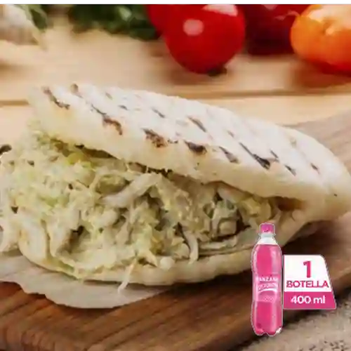 Combo Arepa Reina Pepiada + Postobón Manzana 400 ml