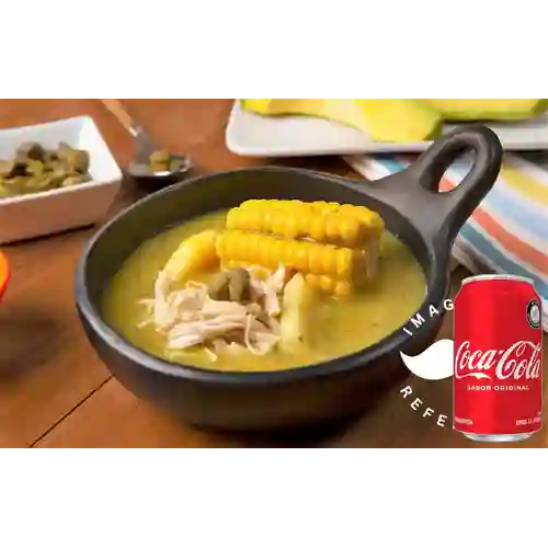 Combo Ajiaco + Coca-Cola Sabor Original 330 ml