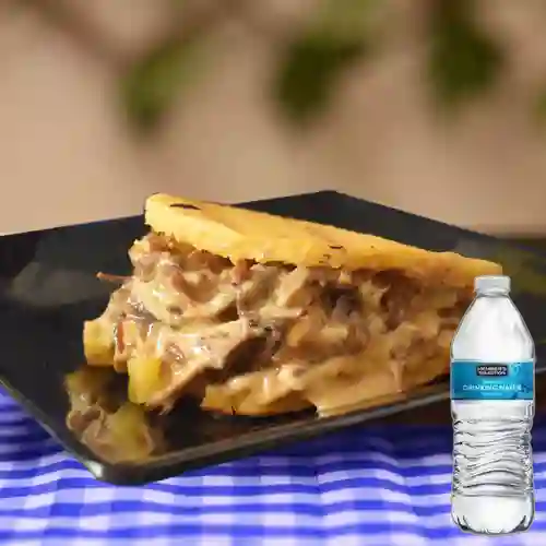 Combo Arepa Agridulce + Agua 600 ml
