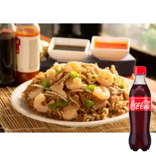 26. Arroz Chino c/ Pollo&Camarones +Cocacola 400ml