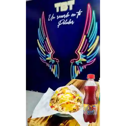 Combo Salchipapa, Especial + Jugo Hit de Mora 500Ml