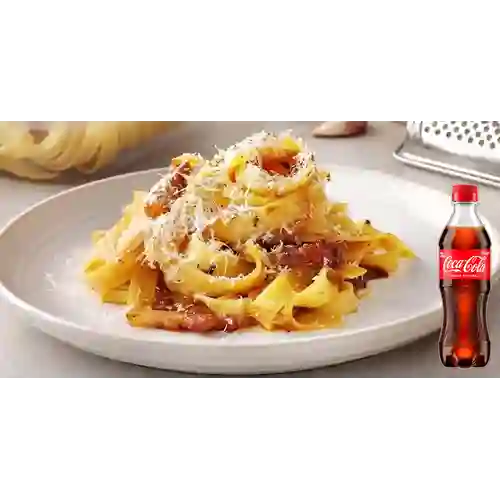 Combo Pasta Carbonara + Coca Cola Original 400 ml