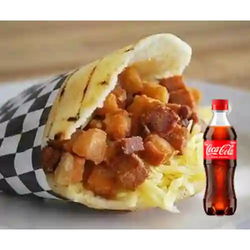 Combo Arepa de Chicharrón + Coca Cola Original 400 ml