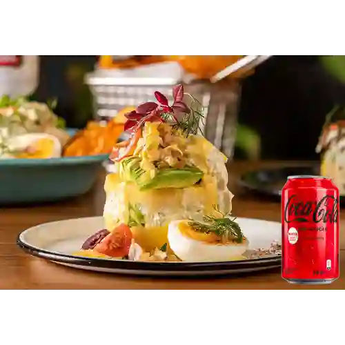 Combo Causa Pollo + Coca-Cola Sin Azúcar 330 ml