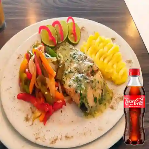 Combo Robalo a Las Finas Hierbas +Cocacola Orig 400ml