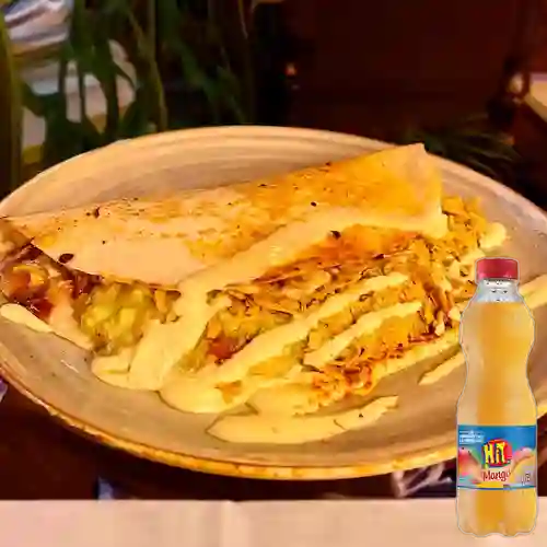 Combo Quesadilla Chilindrina + Hit Mango 500 ml