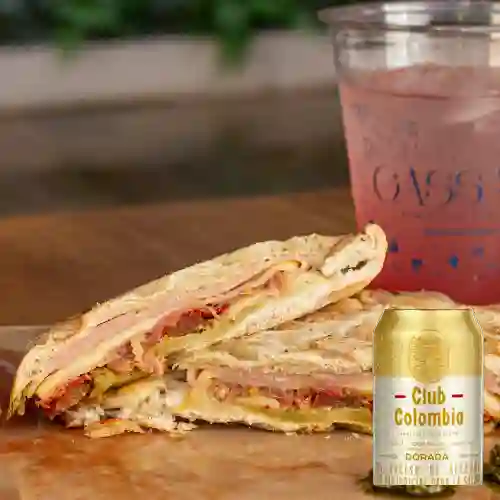 Combo Meat And You Panini de Carnes + Club Col. Dorada 330ml