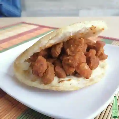 Combo City Chicharrón + Manantial con Gas 330 ml