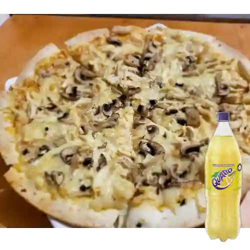 Combo Pizza Pollo Champiñones + Quatro Original 1.5Lt