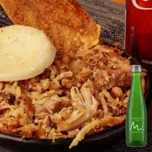 Combo Lechona 400 gr + Manantial con Gas 400 ml