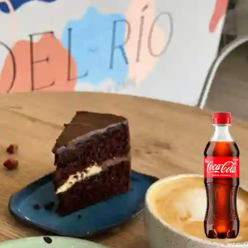 Combo Torta de Chocolate + Coca Cola Original 400 ml