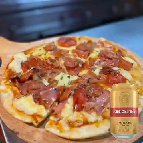 Combo Pizza Pollo&Pepperoni + Club Col. Dorada Lata 330ml