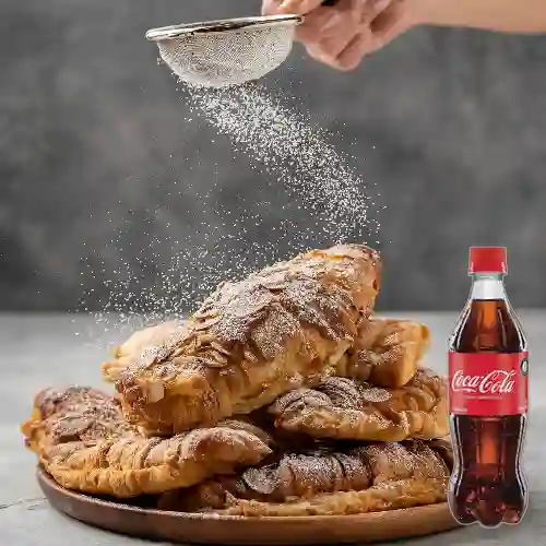 Combo Croissant de Almendras +Cocacola Orig 600ML