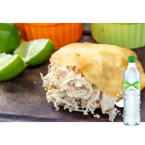 Combo Arepa de Pollo + Agua Brisa con Gas X600ml