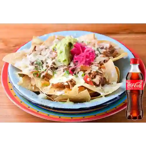 Combo Nachos al Pastor + Coca Cola Original 400 ml
