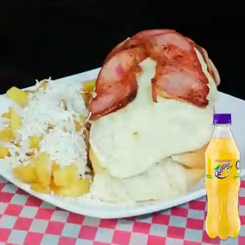 Combo Perro Queso Tocineta + Quatro Original 400ML