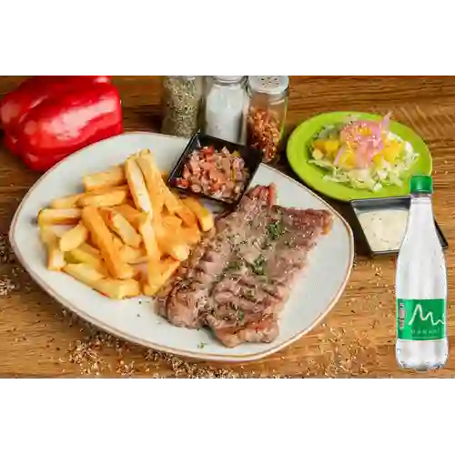 Combo Chata de Res a la Plancha +Manantial C/gas 600ml