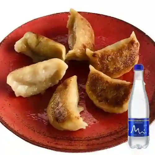 Gyoza Cerdo 6 Und + Empanada Japonesa + Agua Manantial S/gas 600ml