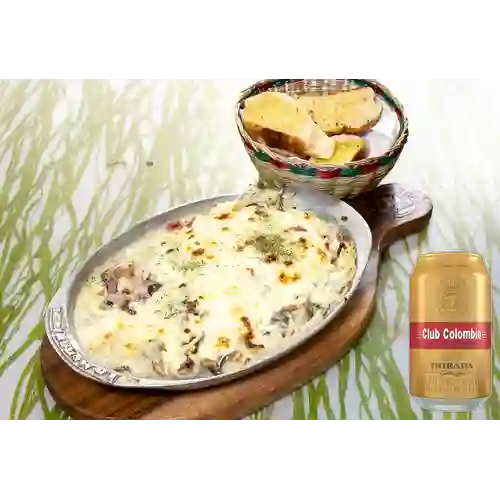 Combo Spaguetti Carbonara + Club col. Dorada Lta 330ml