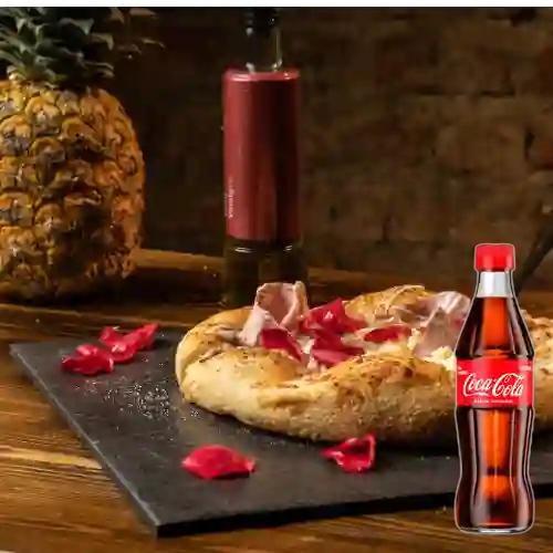 Combo Pizza Van Gogh Mediana +Cocacola Orig 300ml