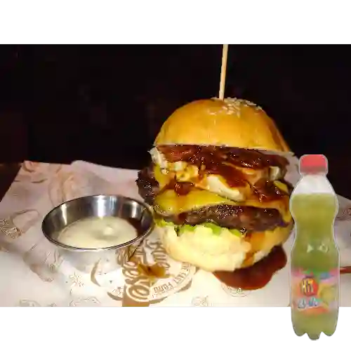 Combo Hamburguesa Philadelphia Style +Hit Lulo 500ml