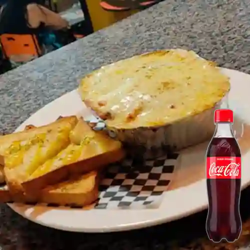 Combo Lasaña Mixta + Coca-Cola Sabor Original 400 ml