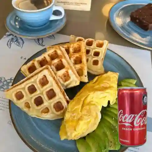Combo Waffle de Pan de Bono + Cocacola