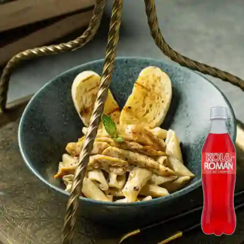 Combo Pastas con Pollo y Tocineta + Kola Roman