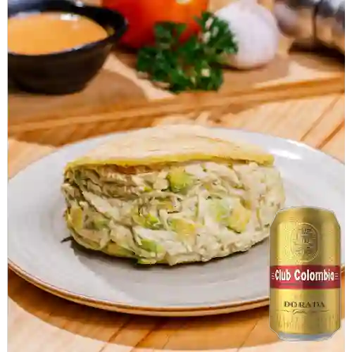 Combo Arepa Reina Pepiada +Club col. Dorada 300ml
