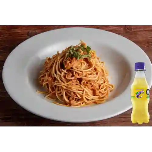 Combo Spaghetti a la Bolognesa + Quatro Original 250ML