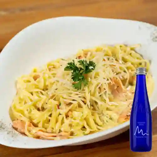 Combo Pasta Carbonara Salmone +Manantial S/gas 300ml