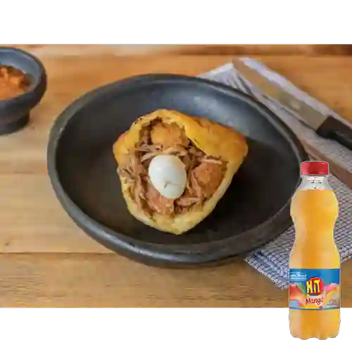 Combo Arepa Karne Chicharrón + Hit Mango 500 ml