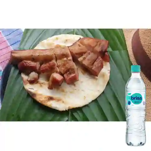 Combo Arepa c/ Chicharrón Carnudo +Brisa S/gas 600ml