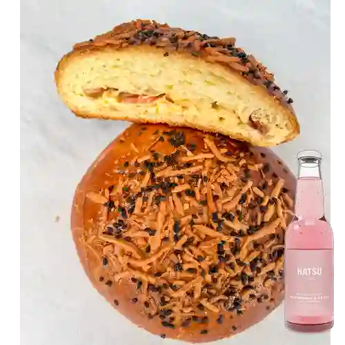 Brioche Tocineta Ahumada&Queso Gouda +Hatsu Frambuesa&Rosas 300ml