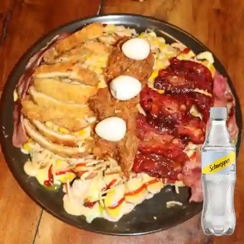 Salchipapa Especial Mediana +Schweppes Soda 400ml