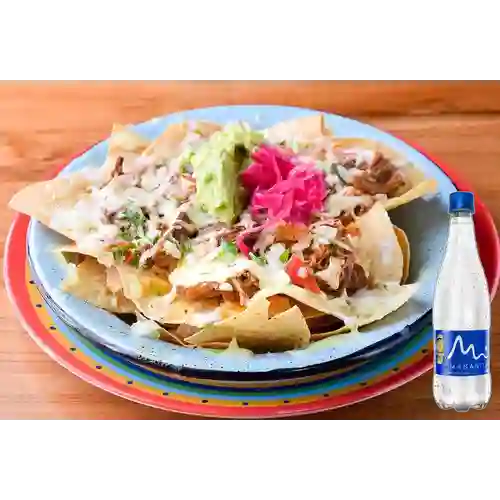 Combo Nachos al Pastor + Manantial Sin Gas 600 ml