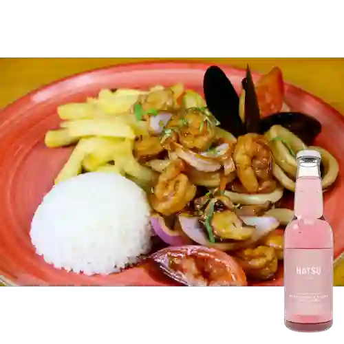 Combo Saltado de Mariscos +Hatsu Frambuesa&Rosas 300ml
