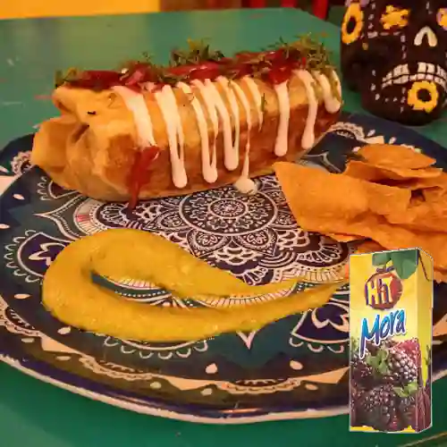 Combo Burrito Chicharrón + Hit Mora 200 ml