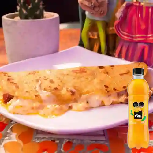 Combo ­­­­Quesadillas + Del Valle Frutal Mango 500ML